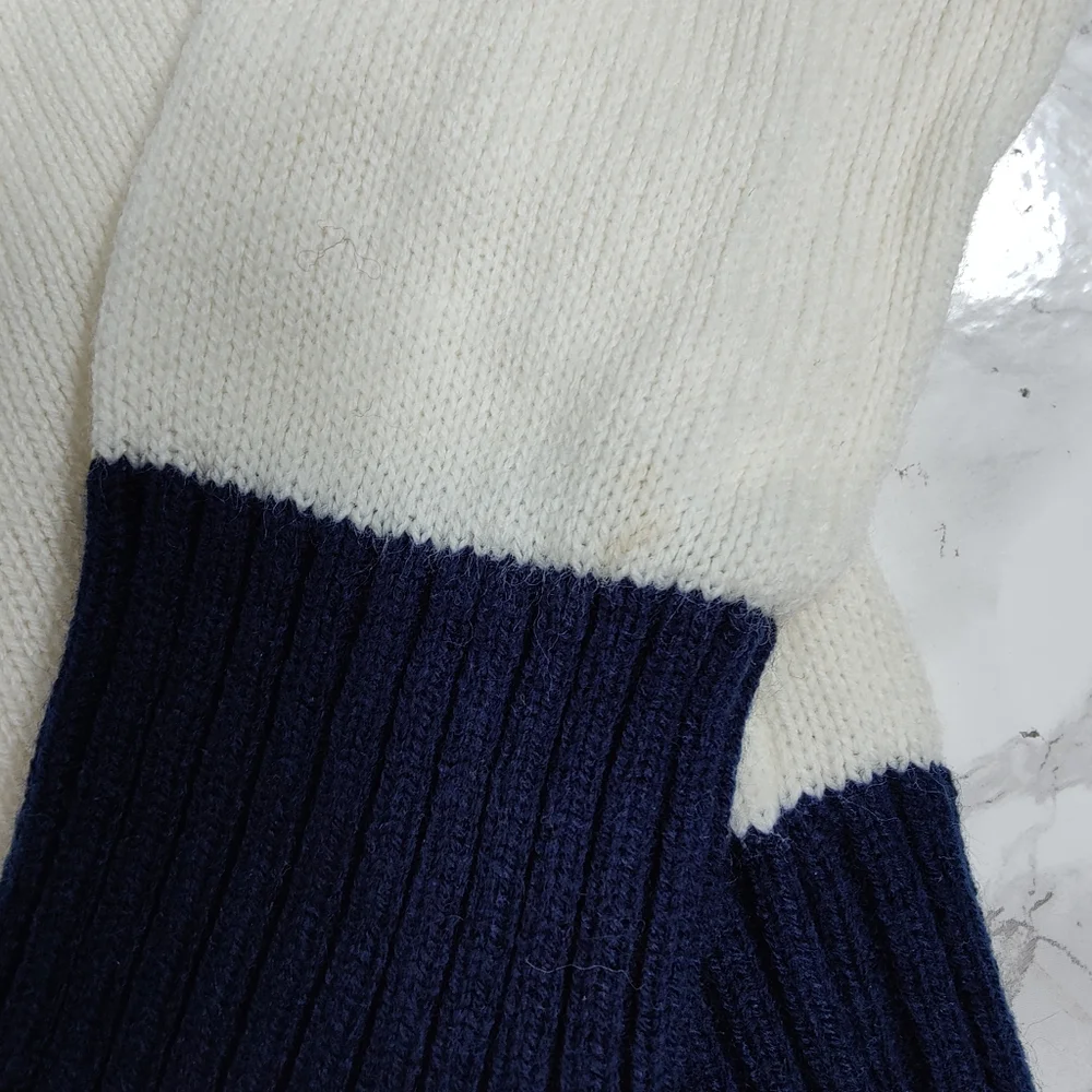 Vintage Cream and Navy Fair Isle Sweater Size Medium - Picture 9 of 12